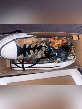 Wonder-Woman converse-all stars DC CHUCK-TAYLOR mens size 9 womens size 11